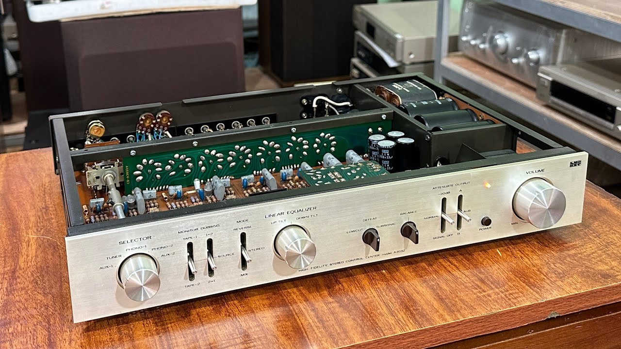 LUXMAN LUXKIT A3032 アンプ LUXMAN / LUXKIT A-3032 TUBE PREAMP - ALL ORIGINAL AND IN EXCELLENT