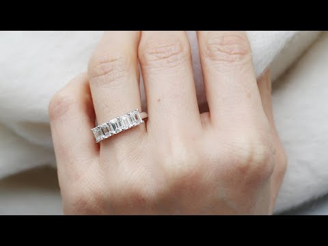 emerald-five-stone-lab-grown-diamond-wedding-band-|-ada-diamonds