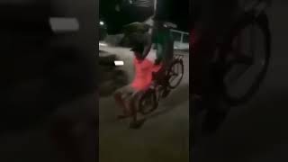 Olha o pão ao som do puxa frango pica pau