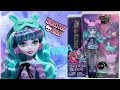 Глаза Горят в Темноте! Кукла Monster High Twyla Creepover Party Обзор-Распаковка