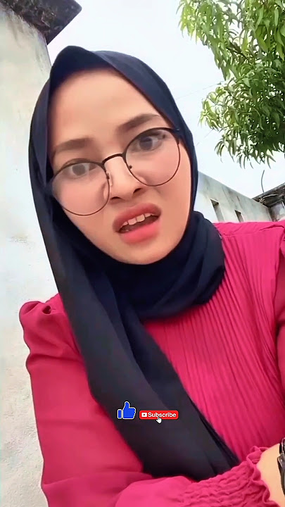Antara Di Sengaja Atau Lupa Pakai BH Si Mbak nya🤦🤣 #funnyvideo #funny #comedyvideo #comedy