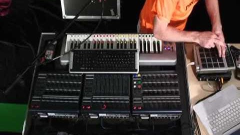 Native Instruments - Reaktor 5 - Artists - Tim Exile Explains His Setup (Part 1 of 2)