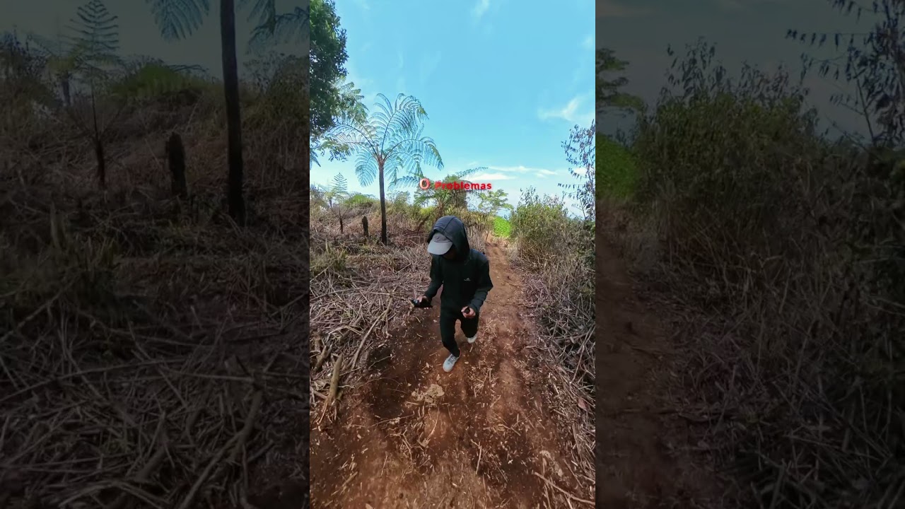 trek menuju puncak gunung luhur 1750 mdpl 