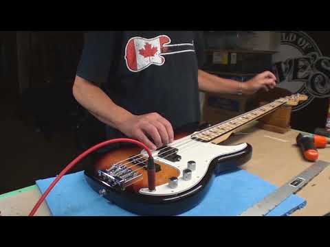 fender-p-bass-deluxe-made-in-mexico