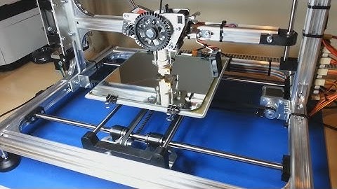 Velleman K8200 3D Printer - my first print