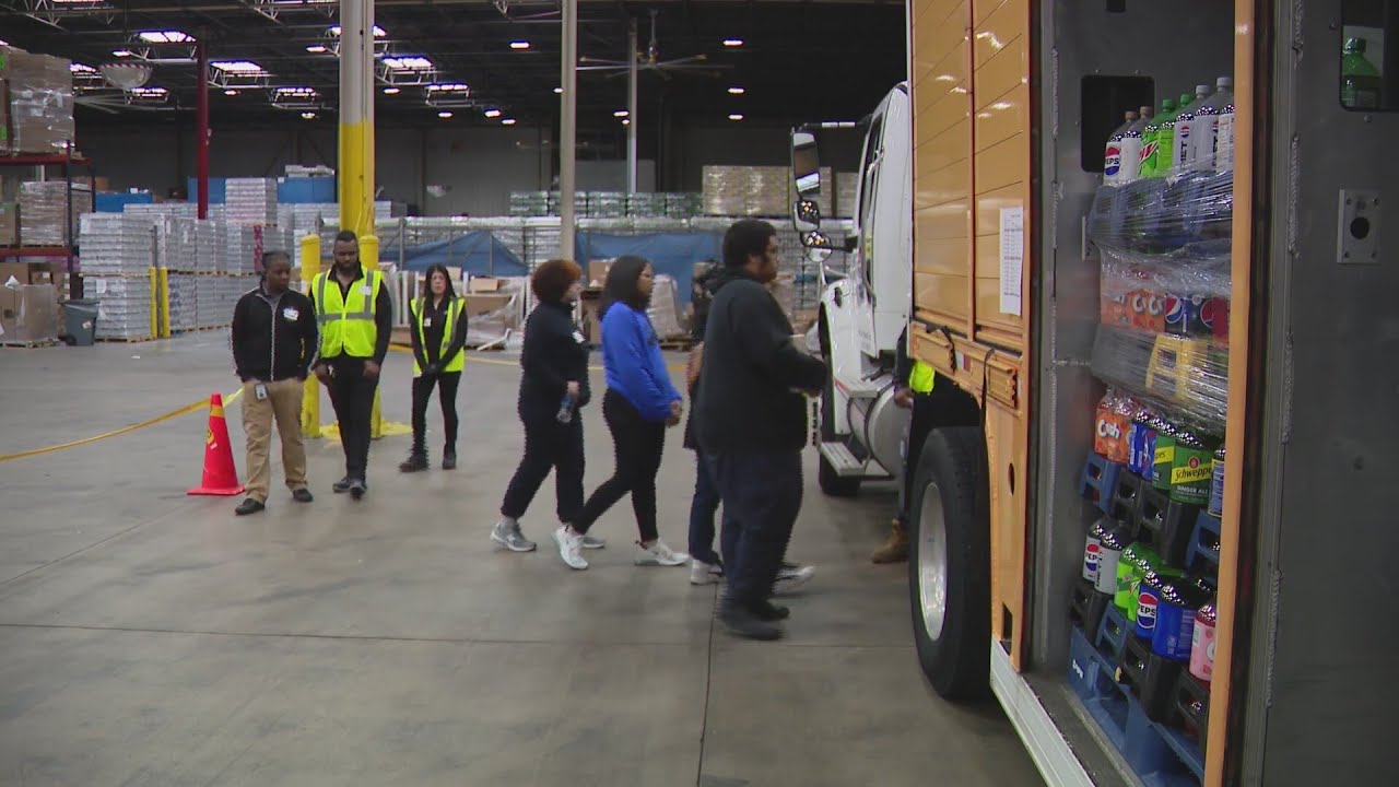 New initiative helping to show Chicago youth career opportunities