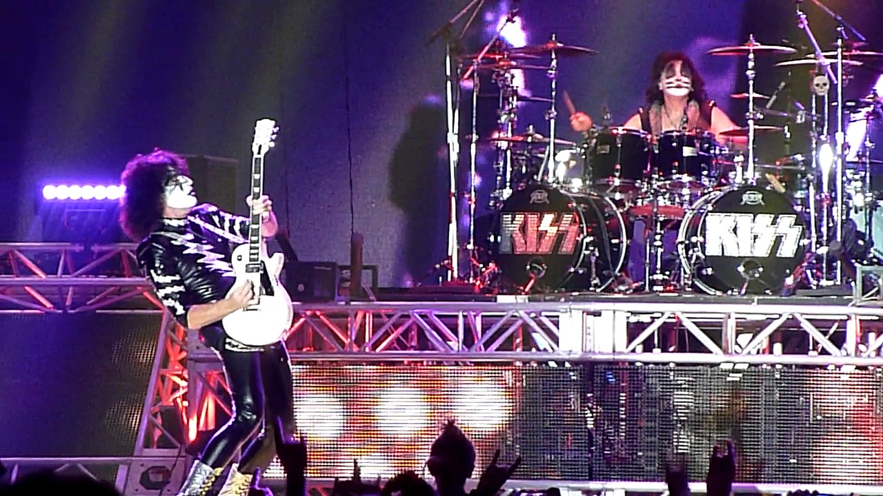 Kiss and bye. группа кисс. Kiss say. корейский язык. Kiss say.