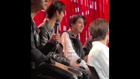 not at Jake correcting the grammar again😭😭 the members reaction is so funny lol😭😭 #jake