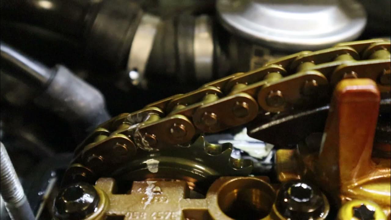 Replacing the timing chain tensioner on a 1.8t B5 B5.5 Volkswagen