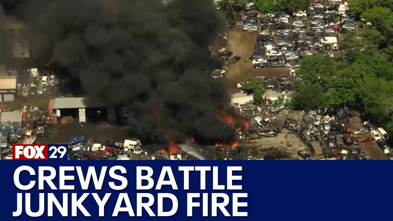 Crews respond to large fire in Southwest Philadelphia - YouTube