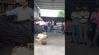 LPG cylinder fire control #lpggasprice #firefighter #firebrigade #firesaftytrainning #fire #aag