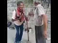 دعوا شدید دو تا پیرمرد معتاد 
