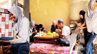 картинка: Сейчас самое время есть дома картофель, и Асие это не прочь.