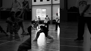 B-Boy Kim Physicx Hyo (Brother Green/Floorgangz/Rivers Crew): Air-Flight