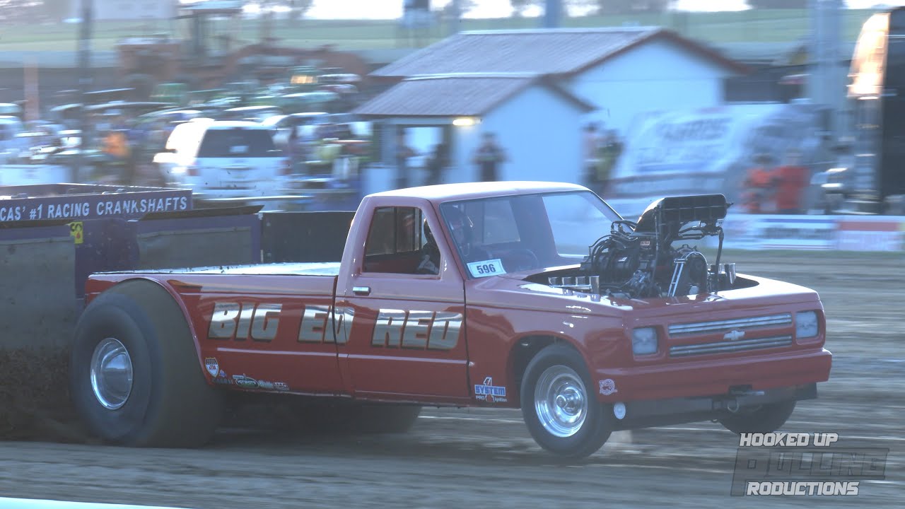 Two Wheel Drive Trucks Pulling in Farley, IA Tractor & Truck Pulling
