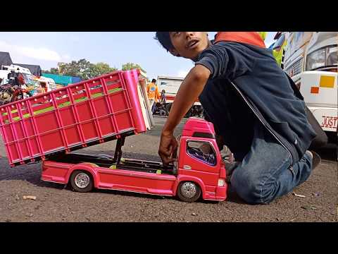 Unboxing dan Balap #Mobil Aki BMW vs JEEP - Mobil #Aki Mini #Mainan Anak. Pada video kali ini amanda. 