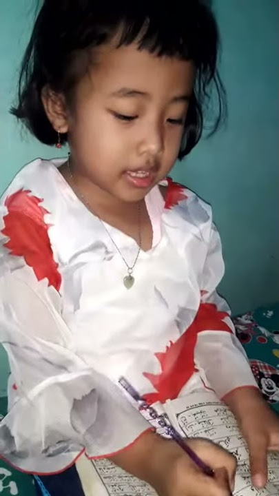 keseruan nduk Kikan belajar mengaji.