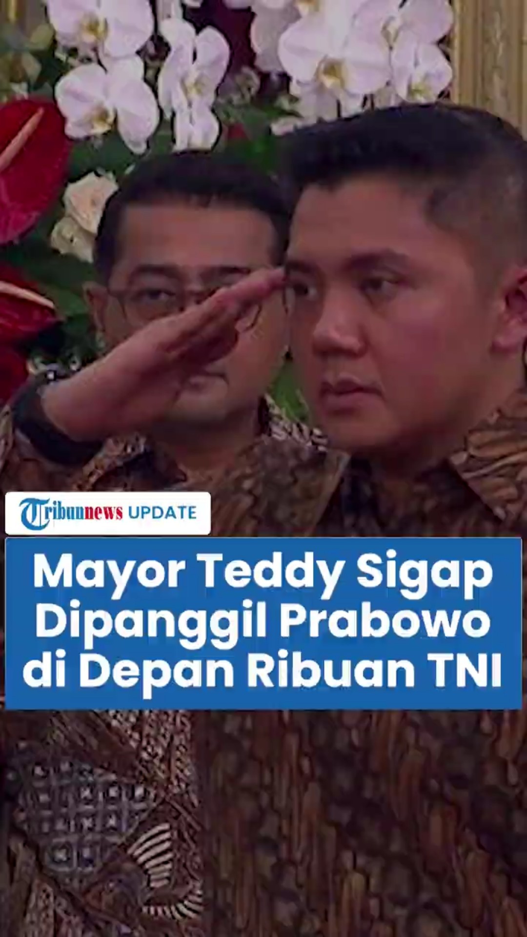 Sikap Tegap Mayor Teddy Namanya Dipanggil Prabowo di Depan Ribuan TNI, Hormat dan Lantang Jawab Siap