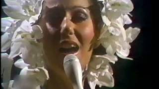 Video thumbnail of "Cher – All In Love Is Fair (Stevie Wonder Cover, Live, 1974, The Sonny & Cher Comedy hour)"