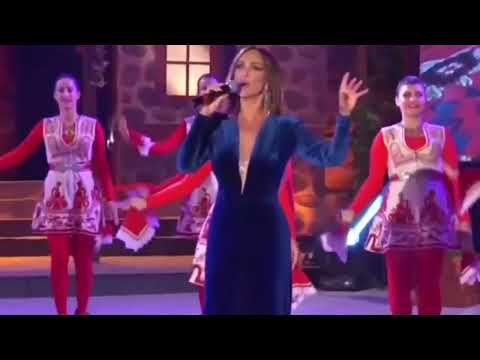 Глория си обърква текста Пирин Фолк 2022