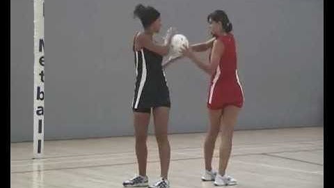 Quintic Netball - Basic skills - back to back figure 8