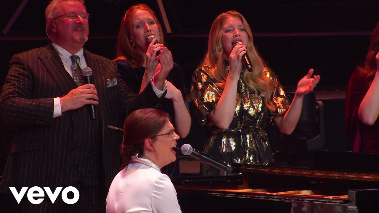 The Collingsworth Family - Lanny Wolfe Medley (Live) (Official Music Video)