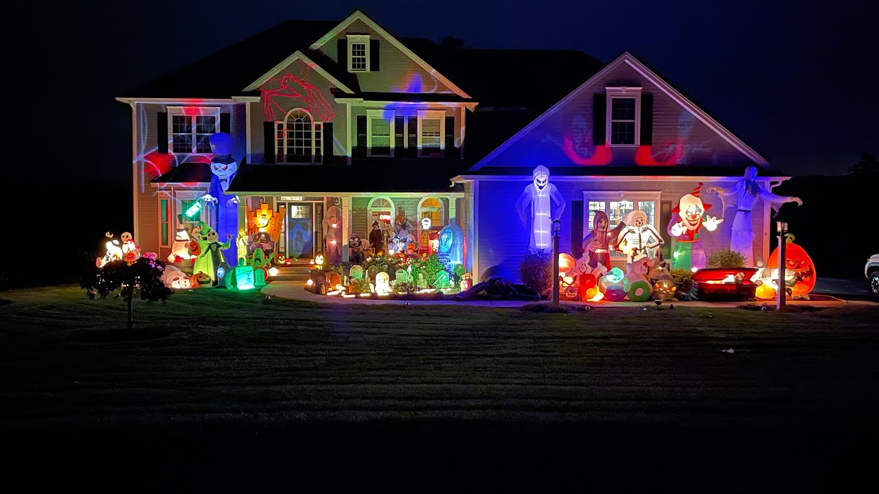 2023 Halloween Inflatable Display (70 inflatables)!