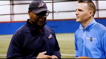 Hall of Fame Mike Singletary is a constant Teacher and Coach
