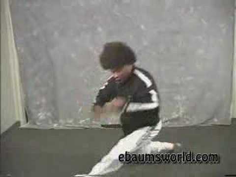 funny video - craniata di aspirante Bruce Lee