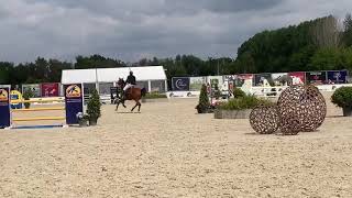 Download Lagu O'vive'M sprong naar een mooie 4de plaats 1ste keer 115 MP3