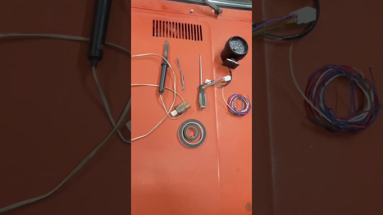 Как установить выносной тахометр на машину #жигадрифт #2102 #тахометр #тюнингмашины #тюнинг