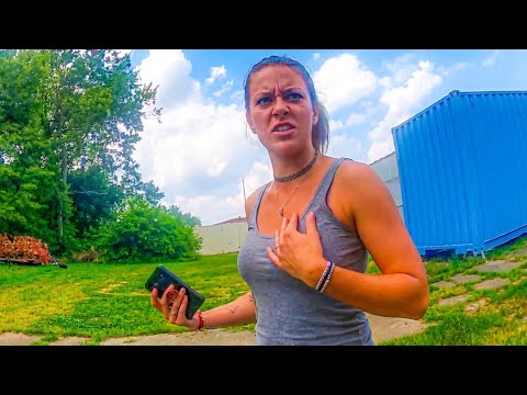 Worse Than Monster Mom Chokes Her Daughter & Calls 911 to Save Her Ass, But Fails Miserably