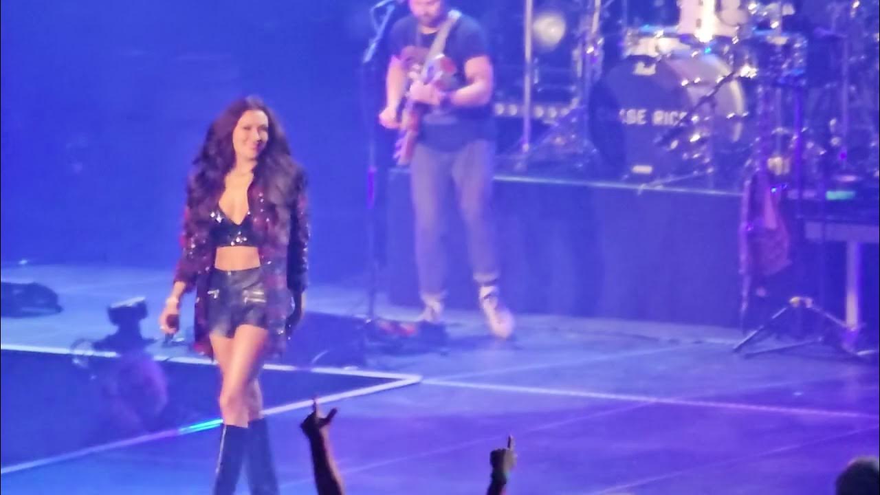 Kylie Morgan I Only Date Cowboys Lyrics I Only Date Cowboys - Kylie Morgan LIVE @ Mohegan Sun Arena, Wilkes