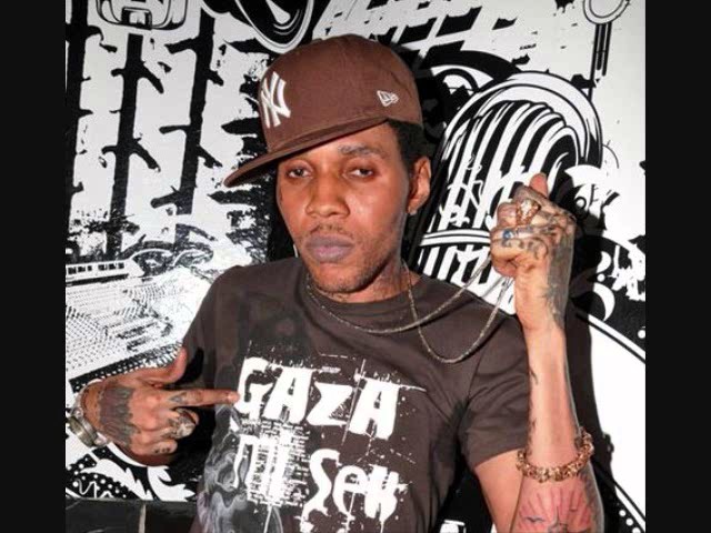 Παρακολούθηση Vybz Kartel - Horney & Proud (White Liver Riddim) MAR 2011 {Cash Flow Rec} στο YouTube