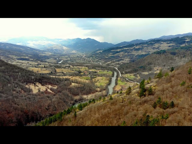 Valea Arieşului văzută din dronă
