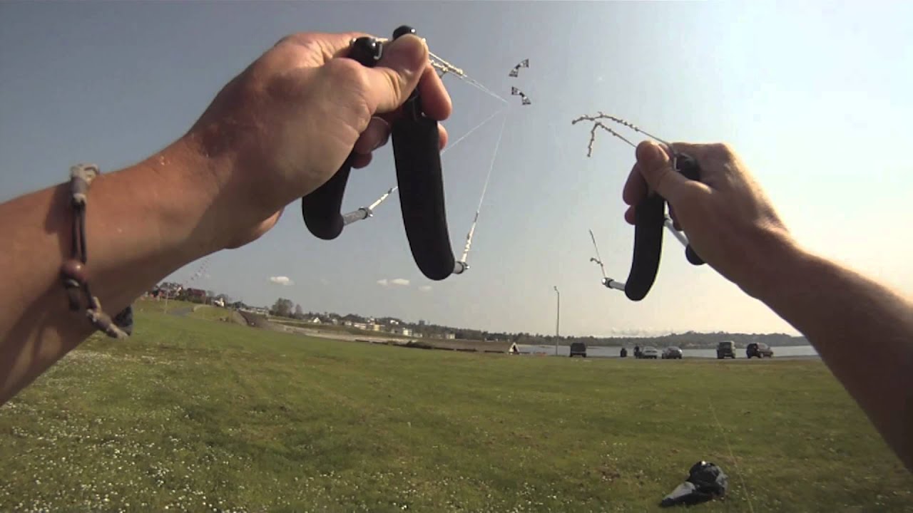 Gettin' it off my Chest - Steve de Rooy -  Multiple Revolution Kite Flying (High-Def)