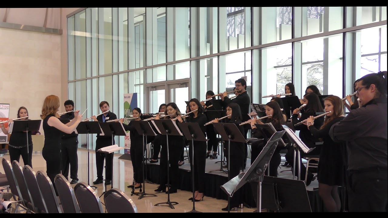 Hüe Fantasie for Flute and Flute Ensemble (arr. Ben-Meir)