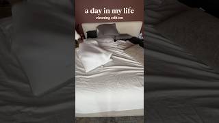 Clean the room with me | the neck pillow 😂 #momvlog #cleanmyspace #dayinmylife