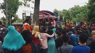 Om LAGISTA TAWURAN MASAL LIVE WEGO