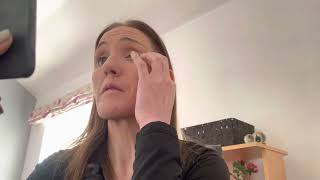 I'm blind:  How do I apply makeup with the new Estée Lauder voice make up assistant app.