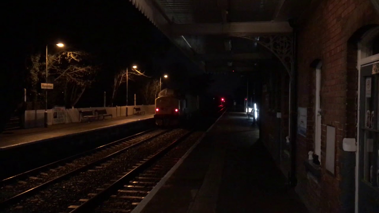 37038 TnT 37405 on the Dereham UKF Return 20/11/2018