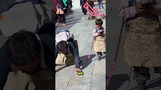 750 Km Boyunca Secde Eden Aile