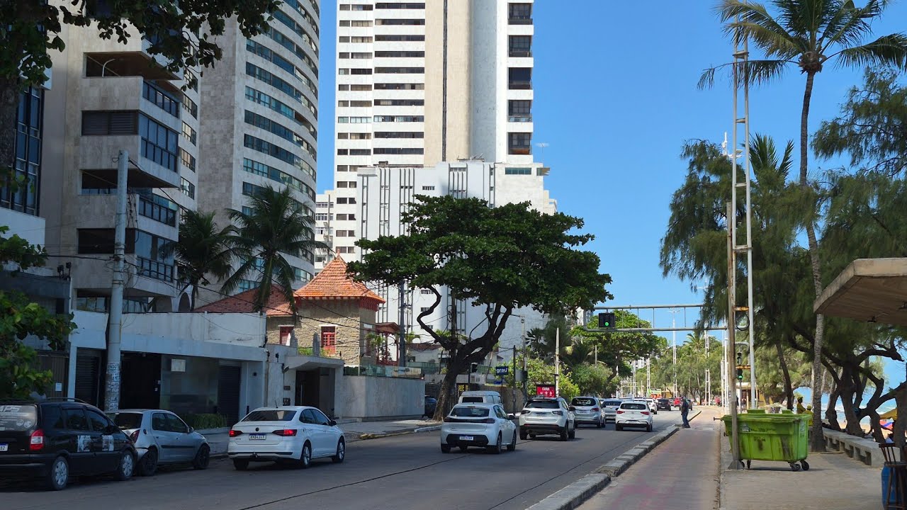 Avenida Boa Viagem - 1 por andar morar na Av é tudo de bom !!! #praia #altopadrao #venda #fy #viral