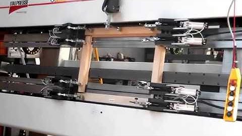 ITALPRESSE - U-TRONIC - Hydraulic frame clamps for windows and doors