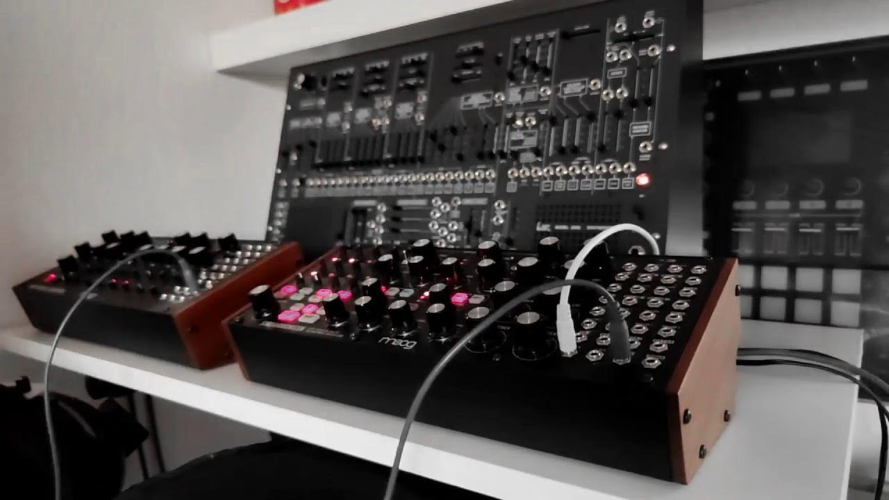 NI Maschine comes to play with ARP2600M, Moog DFAM & Subharmonicon
