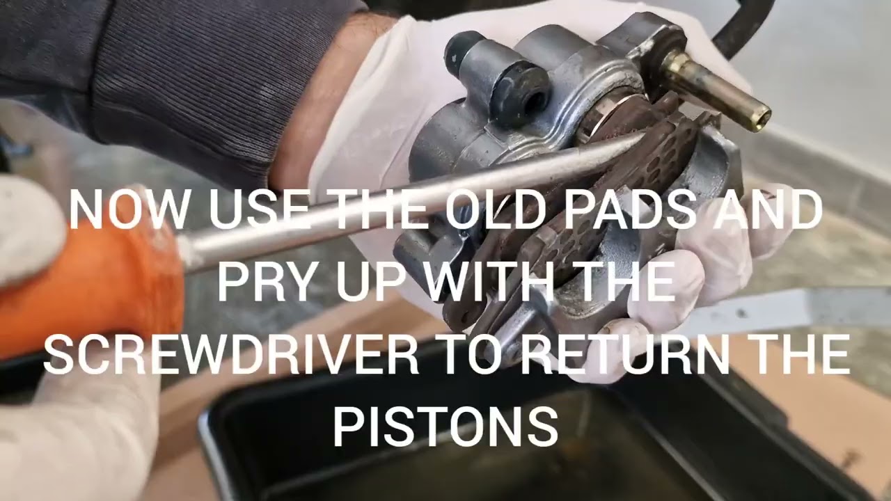 TRANSALP 650 - CLEANING CALIPER & PADS REPLACEMENT - COMPLETE GUIDE