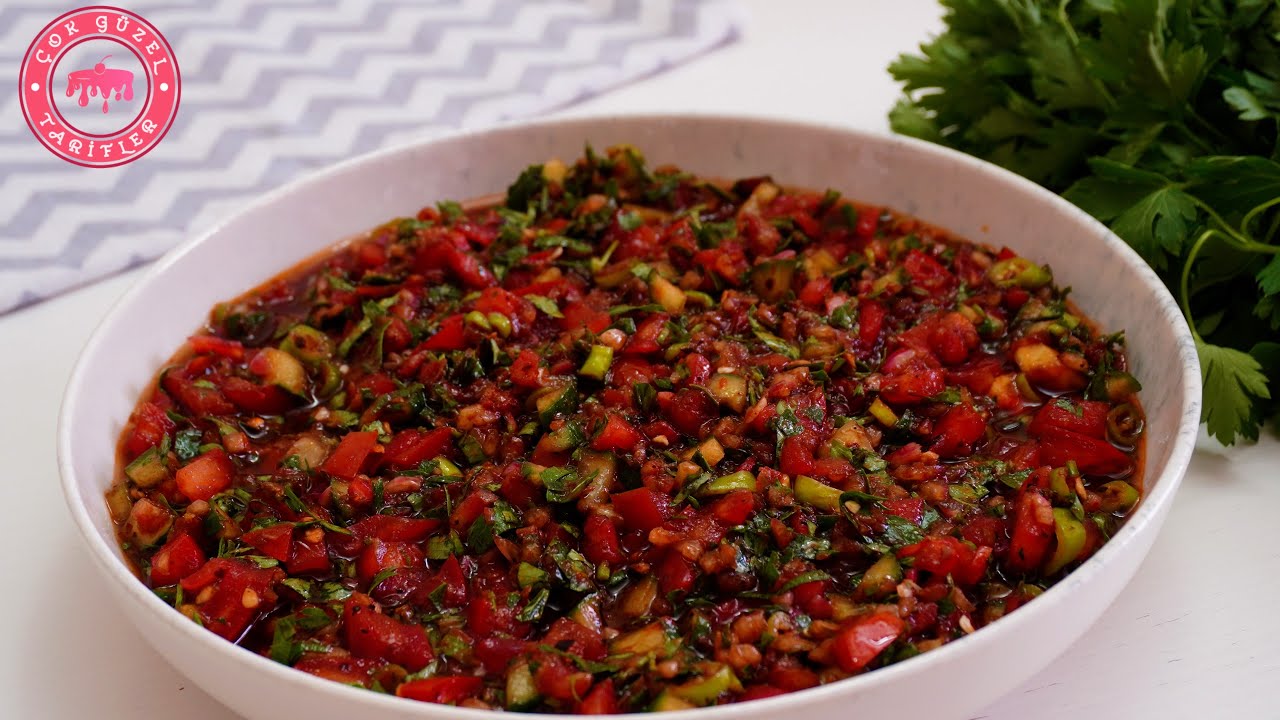 Ustaların Sır Gibi Sakladığı Lokanta Usulü Acılı Ezmenin Tarifi ???? Kolay Kebapçı Salatası Ezme Salata