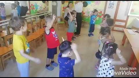 Preschool game button button who has got the button.