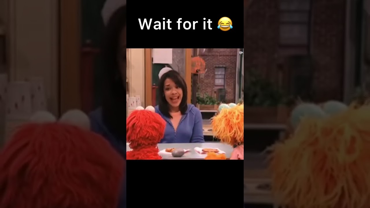 Elmo raging over a rock 😂