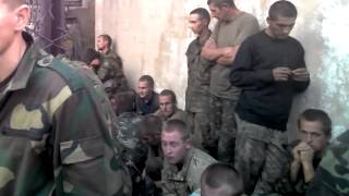 Пленные украинские военные на Донбассе 28 08 2014